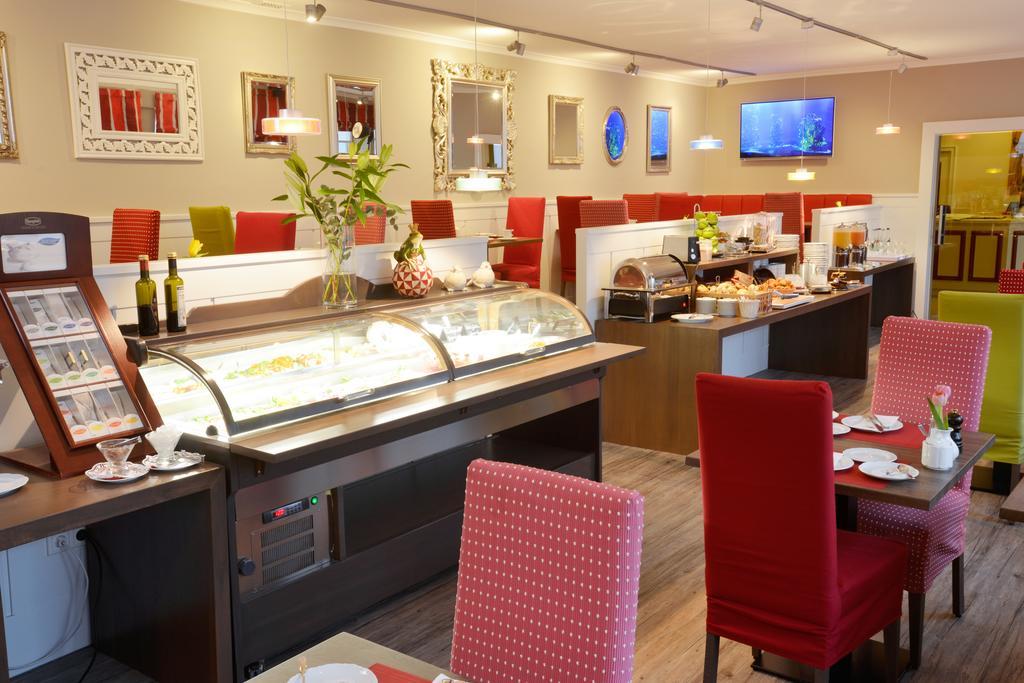 Hotel Duenenburg Westerland Bagian luar foto